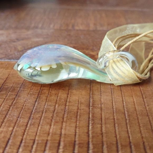 Yellow Flower Teardrop Necklace‎ - Picture 12 of 13